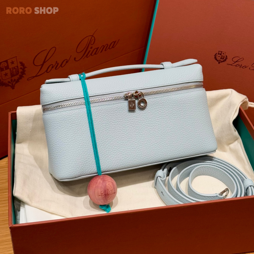 【로로피아나】 포켓 탑핸들 파우치백