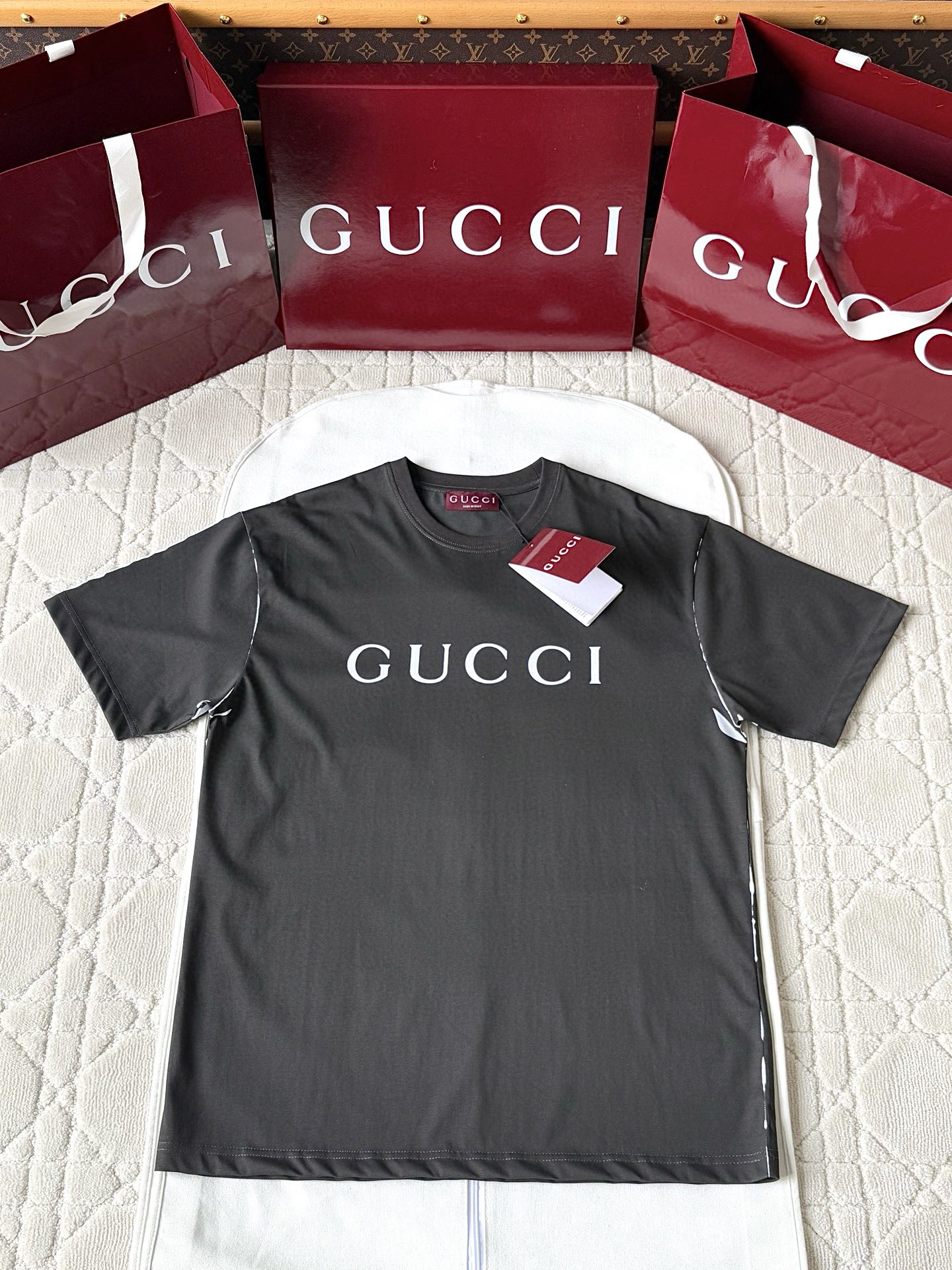 【구찌】 베이직 크루넥 반팔